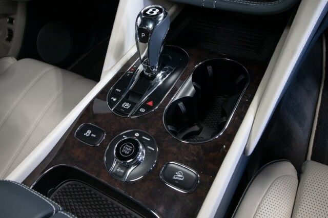 2023 Bentley Bentayga EWB Azure ($300,000 MSRP!) *MASSIVE OPTION LIST* *4-SEATER* *PICNIC TABLES* *TV&apos;s* *REFRIGERATOR/COOLER* *WHITE ON WHITE* *1800 MILES* San Diego CA