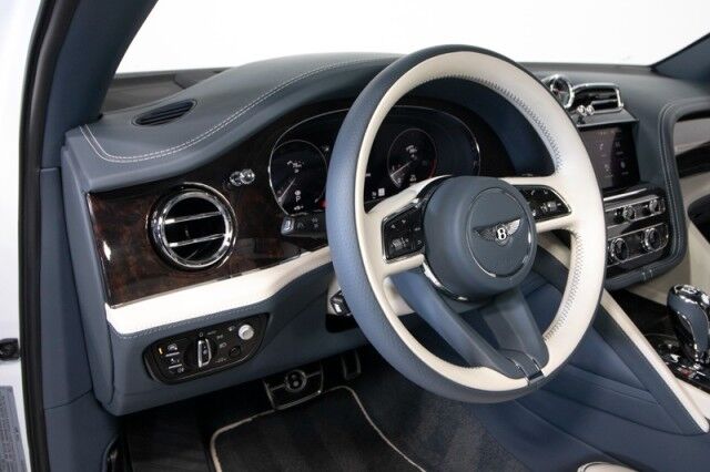 2023 Bentley Bentayga EWB Azure ($300,000 MSRP!) *MASSIVE OPTION LIST* *4-SEATER* *PICNIC TABLES* *TV&apos;s* *REFRIGERATOR/COOLER* *WHITE ON WHITE* *1800 MILES* San Diego CA