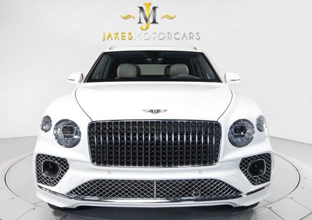 2023 Bentley Bentayga EWB Azure ($300,000 MSRP!) *MASSIVE OPTION LIST* *4-SEATER* *PICNIC TABLES* *TV&apos;s* *REFRIGERATOR/COOLER* *WHITE ON WHITE* *1800 MILES* San Diego CA