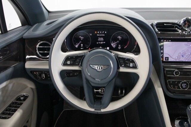 2023 Bentley Bentayga EWB Azure ($300,000 MSRP!) *MASSIVE OPTION LIST* *4-SEATER* *PICNIC TABLES* *TV&apos;s* *REFRIGERATOR/COOLER* *WHITE ON WHITE* *1800 MILES* San Diego CA