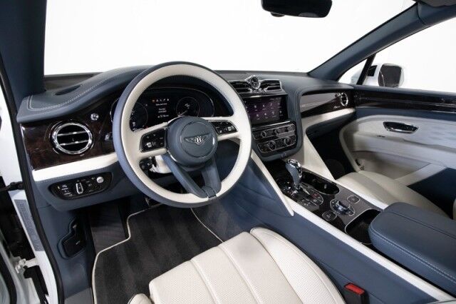 2023 Bentley Bentayga EWB Azure ($300,000 MSRP!) *MASSIVE OPTION LIST* *4-SEATER* *PICNIC TABLES* *TV&apos;s* *REFRIGERATOR/COOLER* *WHITE ON WHITE* *1800 MILES* San Diego CA