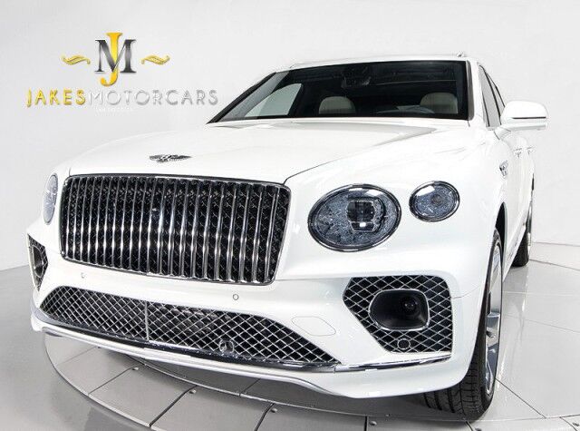 2023 Bentley Bentayga EWB Azure ($300,000 MSRP!) *MASSIVE OPTION LIST* *4-SEATER* *PICNIC TABLES* *TV&apos;s* *REFRIGERATOR/COOLER* *WHITE ON WHITE* *1800 MILES* San Diego CA
