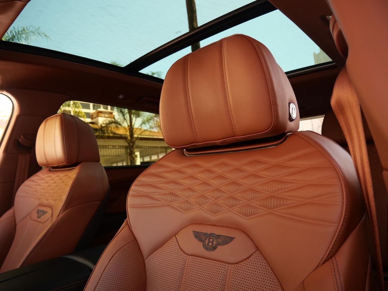 2023 Bentley Bentayga EWB Azure Azure Lawrence KS