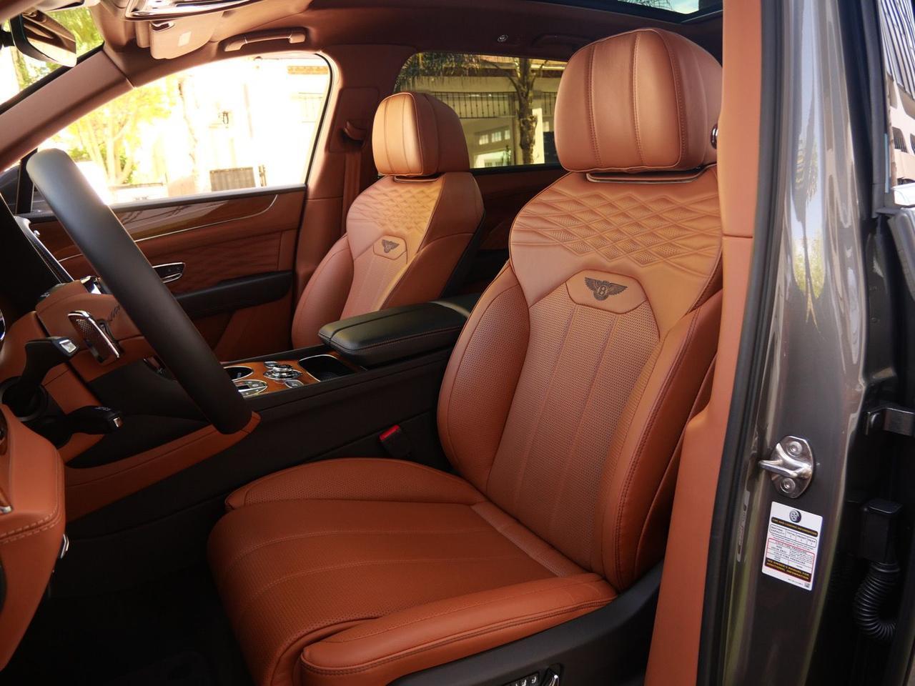 2023 Bentley Bentayga EWB Azure Azure Lawrence KS