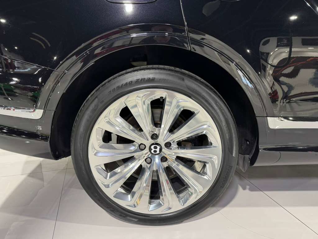 2023 Bentley Bentayga EWB Azure Black Crystal paint, rear executive seating package, 360 degree camera system AND MUCH MORE!! Fort Lauderdale FL