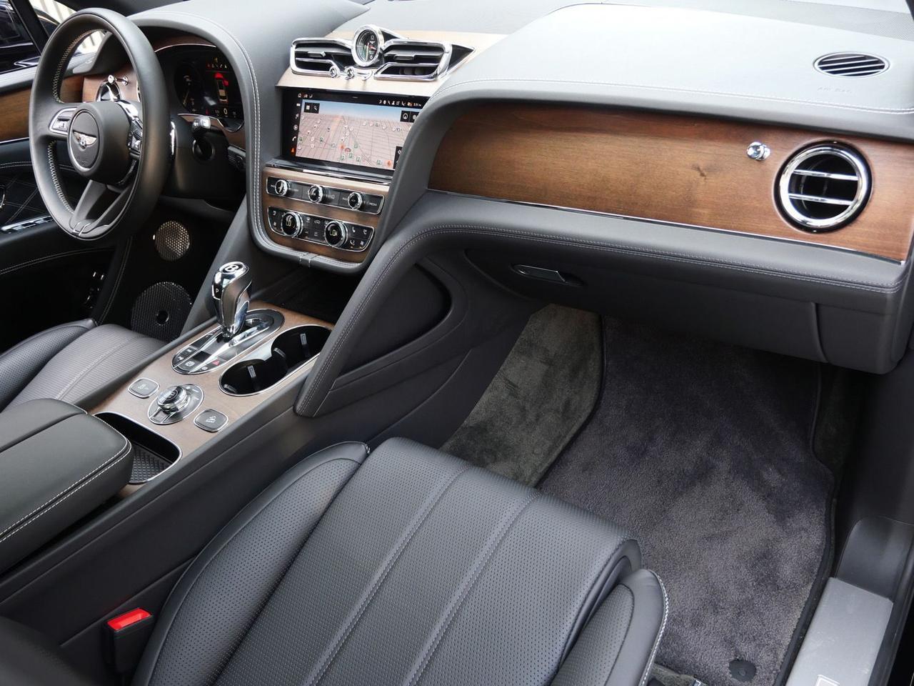 2023 Bentley Bentayga EWB Azure First Edition Azure First Edition Lawrence KS