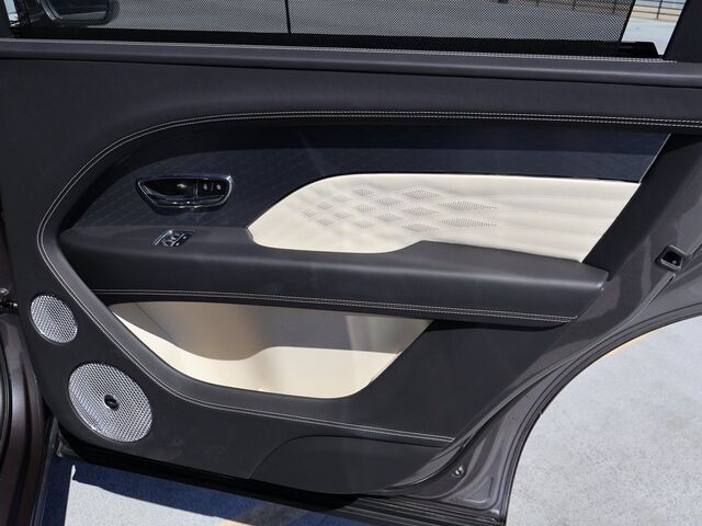 2023 Bentley Bentayga EWB Azure Oshkosh WI