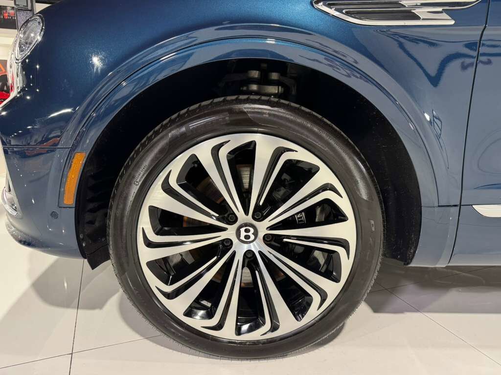 2023 Bentley Bentayga EWB Azure Windsor Blue paint, 360 degree camera system, Naim audio system AND MUCH MORE!!! Fort Lauderdale FL