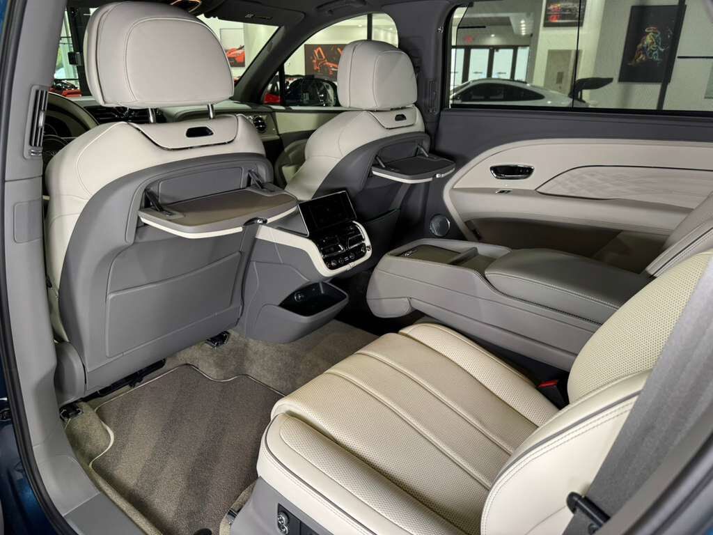 2023 Bentley Bentayga EWB Azure Windsor Blue paint, 360 degree camera system, Naim audio system AND MUCH MORE!!! Fort Lauderdale FL