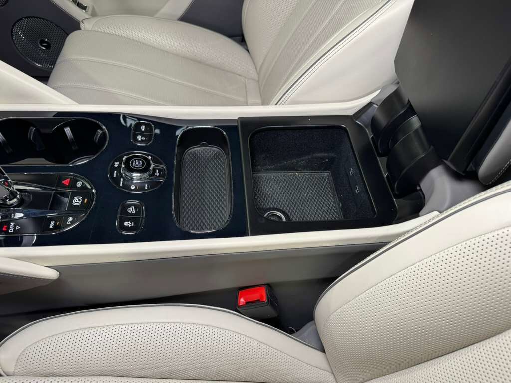 2023 Bentley Bentayga EWB Azure Windsor Blue paint, 360 degree camera system, Naim audio system AND MUCH MORE!!! Fort Lauderdale FL