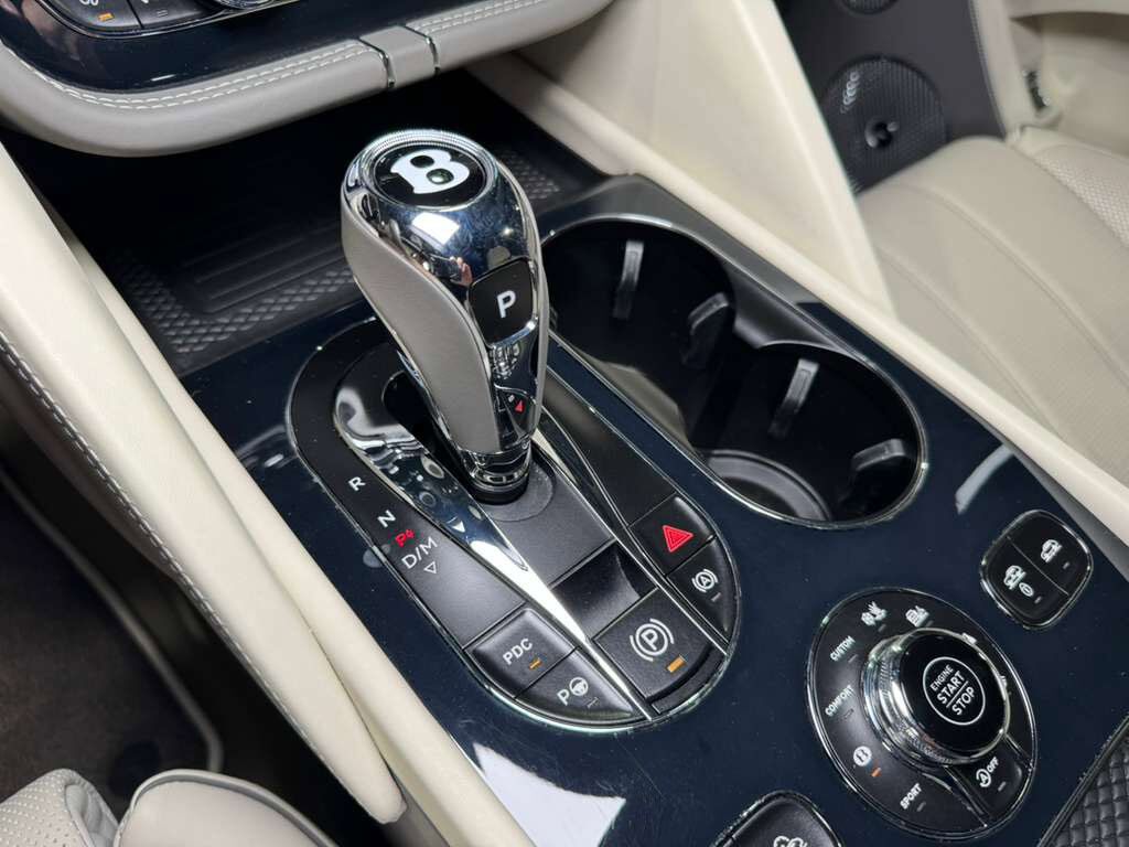 2023 Bentley Bentayga EWB Azure Windsor Blue paint, 360 degree camera system, Naim audio system AND MUCH MORE!!! Fort Lauderdale FL