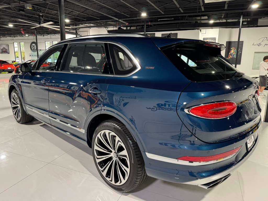 2023 Bentley Bentayga EWB Azure Windsor Blue paint, 360 degree camera system, Naim audio system AND MUCH MORE!!! Fort Lauderdale FL