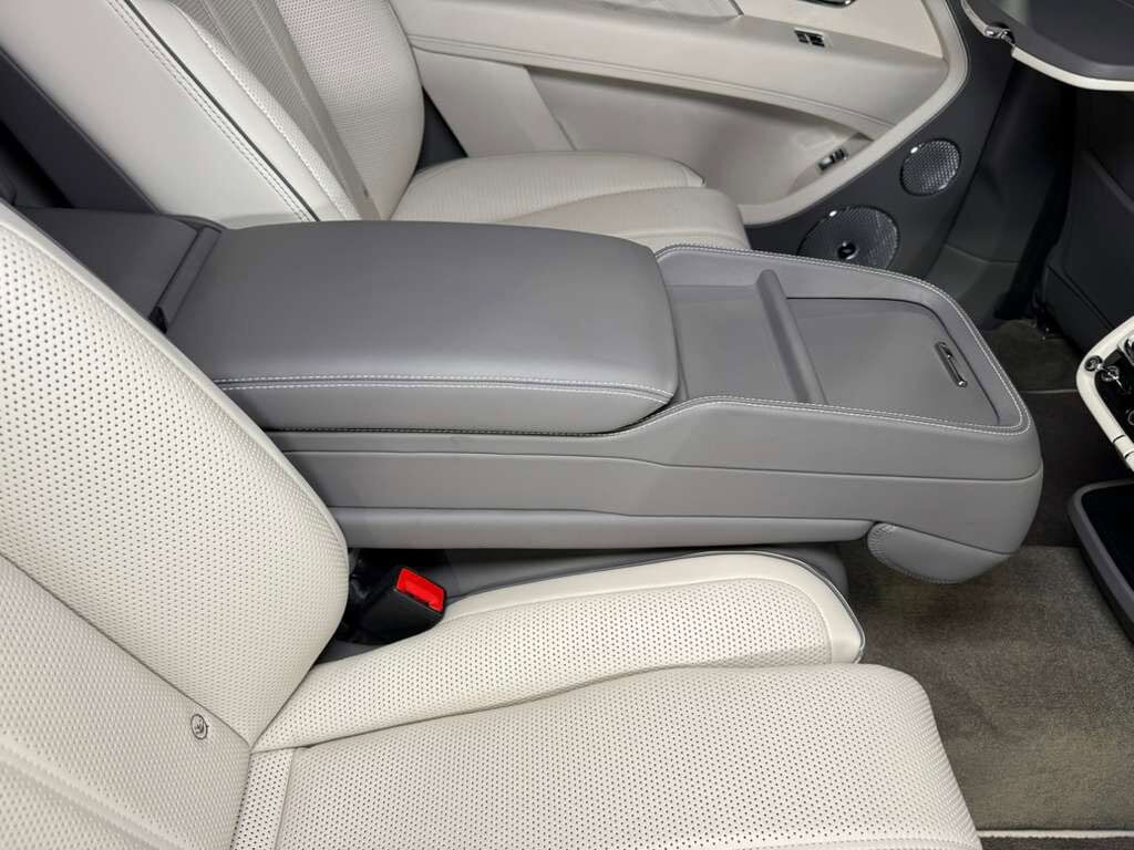 2023 Bentley Bentayga EWB Azure Windsor Blue paint, 360 degree camera system, Naim audio system AND MUCH MORE!!! Fort Lauderdale FL