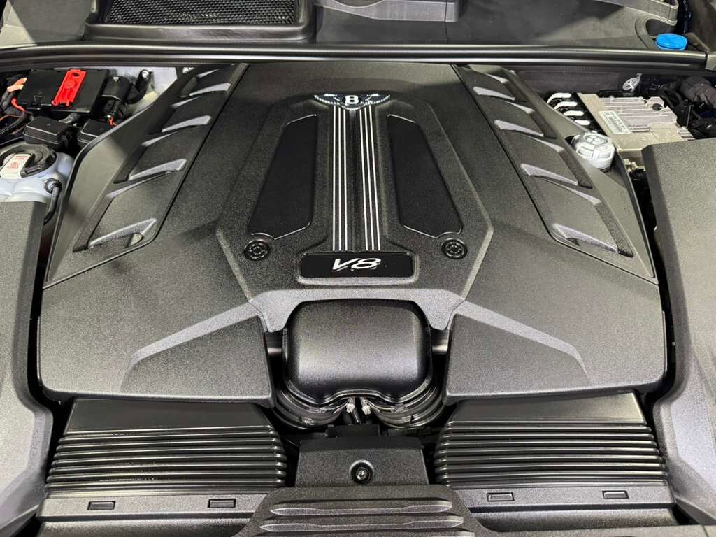 2023 Bentley Bentayga EWB Azure Windsor Blue paint, 360 degree camera system, Naim audio system AND MUCH MORE!!! Fort Lauderdale FL