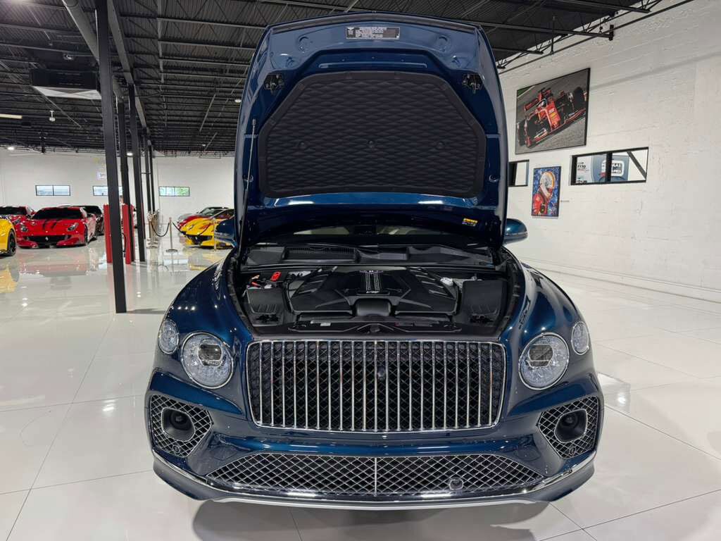 2023 Bentley Bentayga EWB Azure Windsor Blue paint, 360 degree camera system, Naim audio system AND MUCH MORE!!! Fort Lauderdale FL