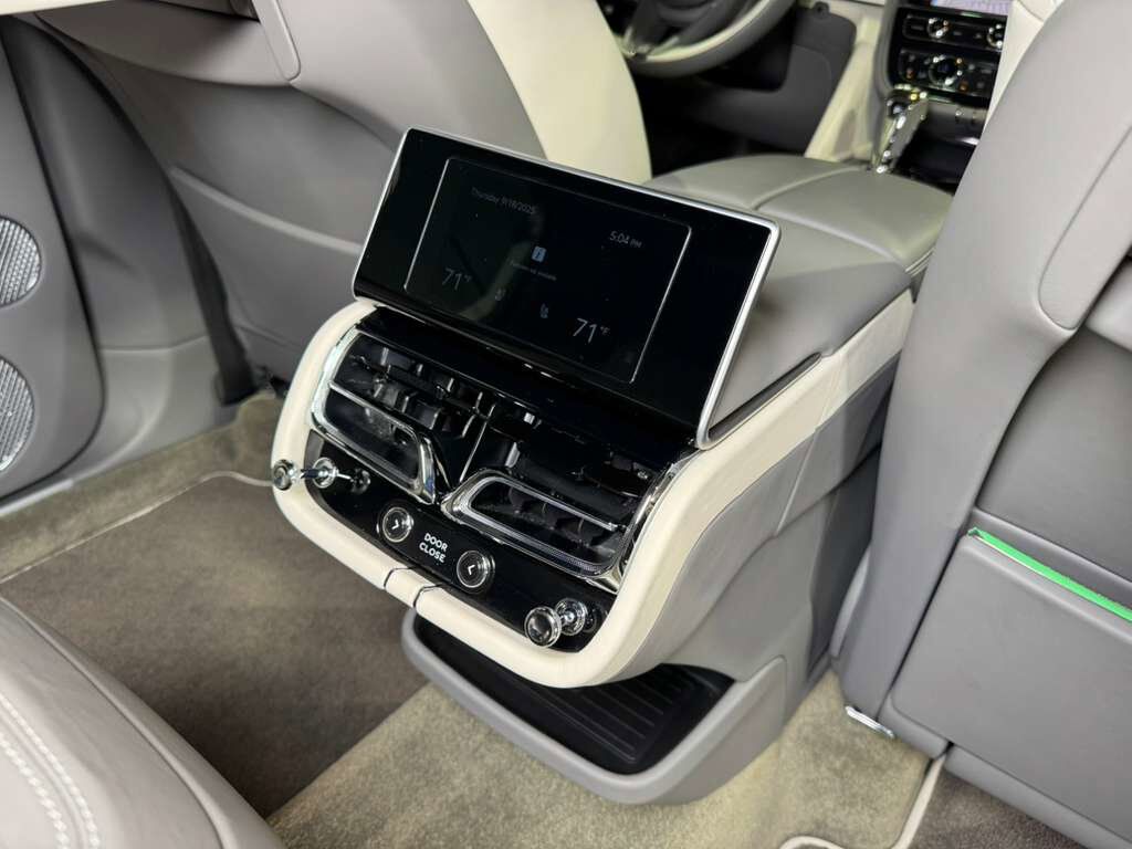 2023 Bentley Bentayga EWB Azure Windsor Blue paint, 360 degree camera system, Naim audio system AND MUCH MORE!!! Fort Lauderdale FL