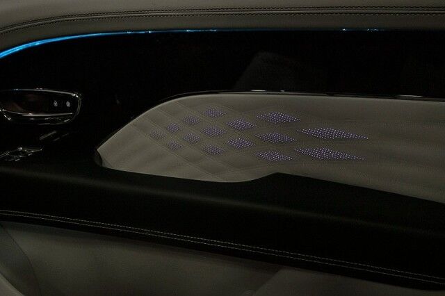 2023 Bentley Bentayga EWB Bentayga EWB Azure ($277,000 MSRP) *1-OWNER* San Diego CA