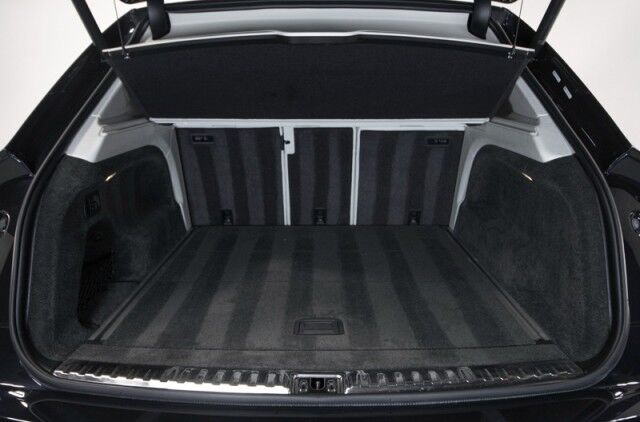 2023 Bentley Bentayga EWB Bentayga EWB Azure ($277,000 MSRP) *1-OWNER* San Diego CA