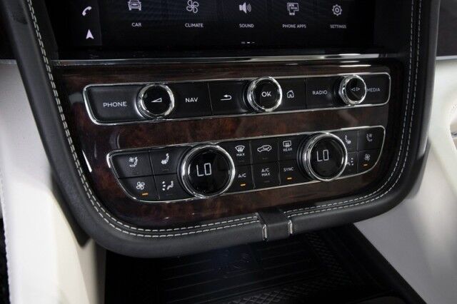 2023 Bentley Bentayga EWB Bentayga EWB Azure ($277,000 MSRP) *1-OWNER* San Diego CA