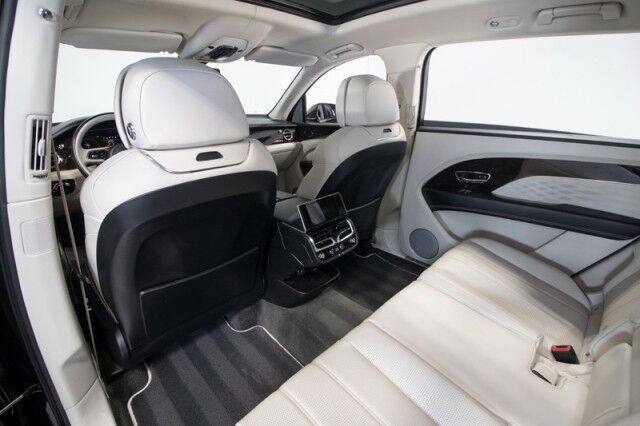 2023 Bentley Bentayga EWB Bentayga EWB Azure ($277,000 MSRP) *1-OWNER* San Diego CA
