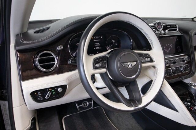 2023 Bentley Bentayga EWB Bentayga EWB Azure ($277,000 MSRP) *1-OWNER* San Diego CA