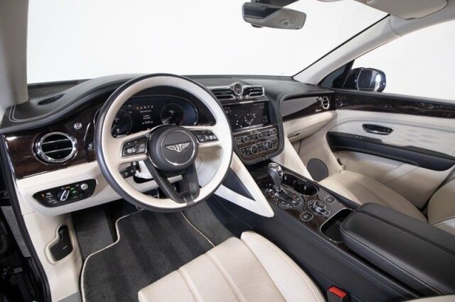2023 Bentley Bentayga EWB Bentayga EWB Azure ($277,000 MSRP) *1-OWNER* San Diego CA