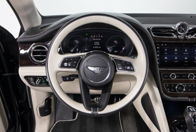 2023 Bentley Bentayga EWB Bentayga EWB Azure ($277,000 MSRP) *1-OWNER* San Diego CA