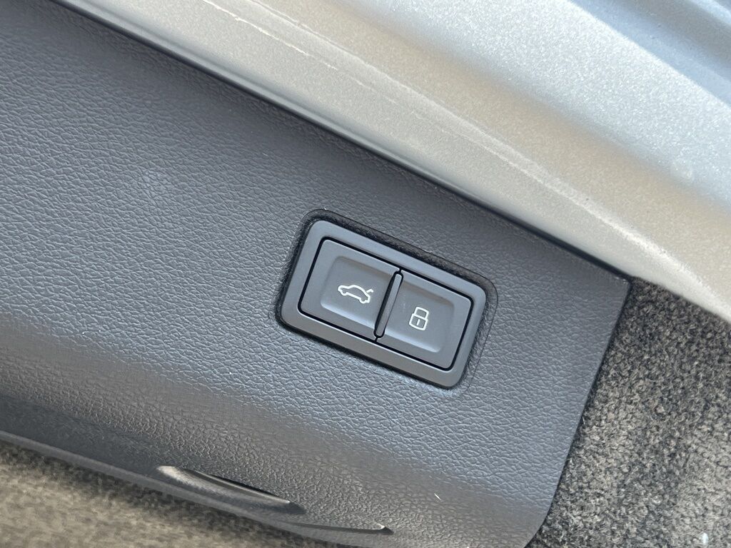 2023 Bentley Bentayga EWB V8 Indianapolis IN
