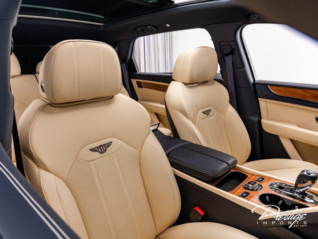 2023 Bentley Bentayga Ewb V8 AWD North Miami Beach FL