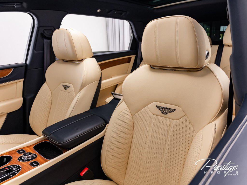 2023 Bentley Bentayga Ewb V8 AWD North Miami Beach FL