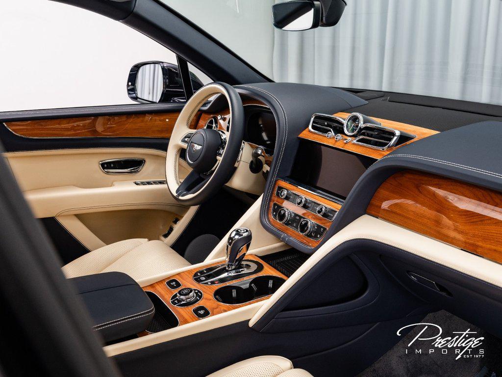 2023 Bentley Bentayga Ewb V8 AWD North Miami Beach FL