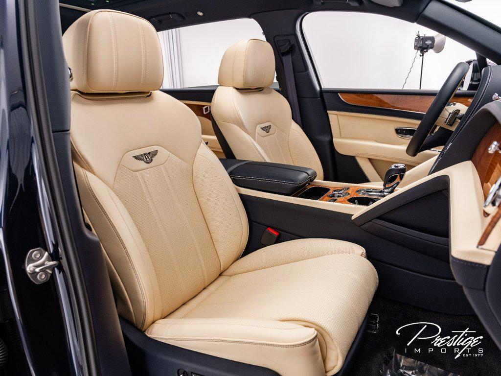 2023 Bentley Bentayga Ewb V8 AWD North Miami Beach FL