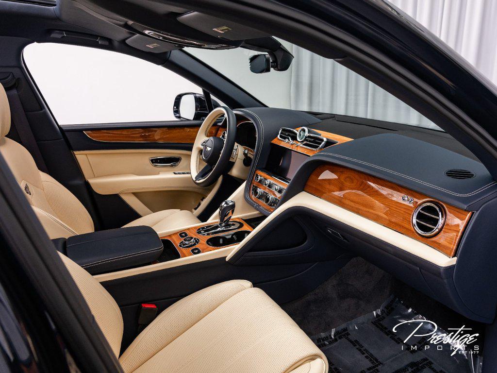 2023 Bentley Bentayga Ewb V8 AWD North Miami Beach FL