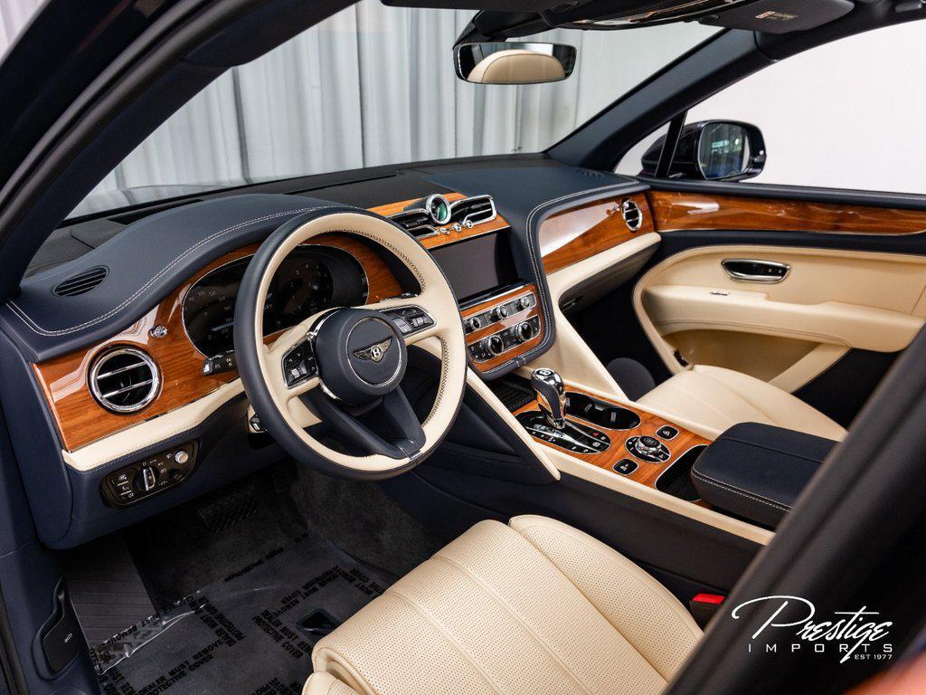 2023 Bentley Bentayga Ewb V8 AWD North Miami Beach FL