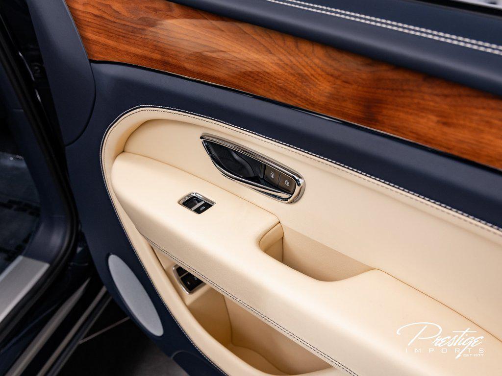 2023 Bentley Bentayga Ewb V8 AWD North Miami Beach FL