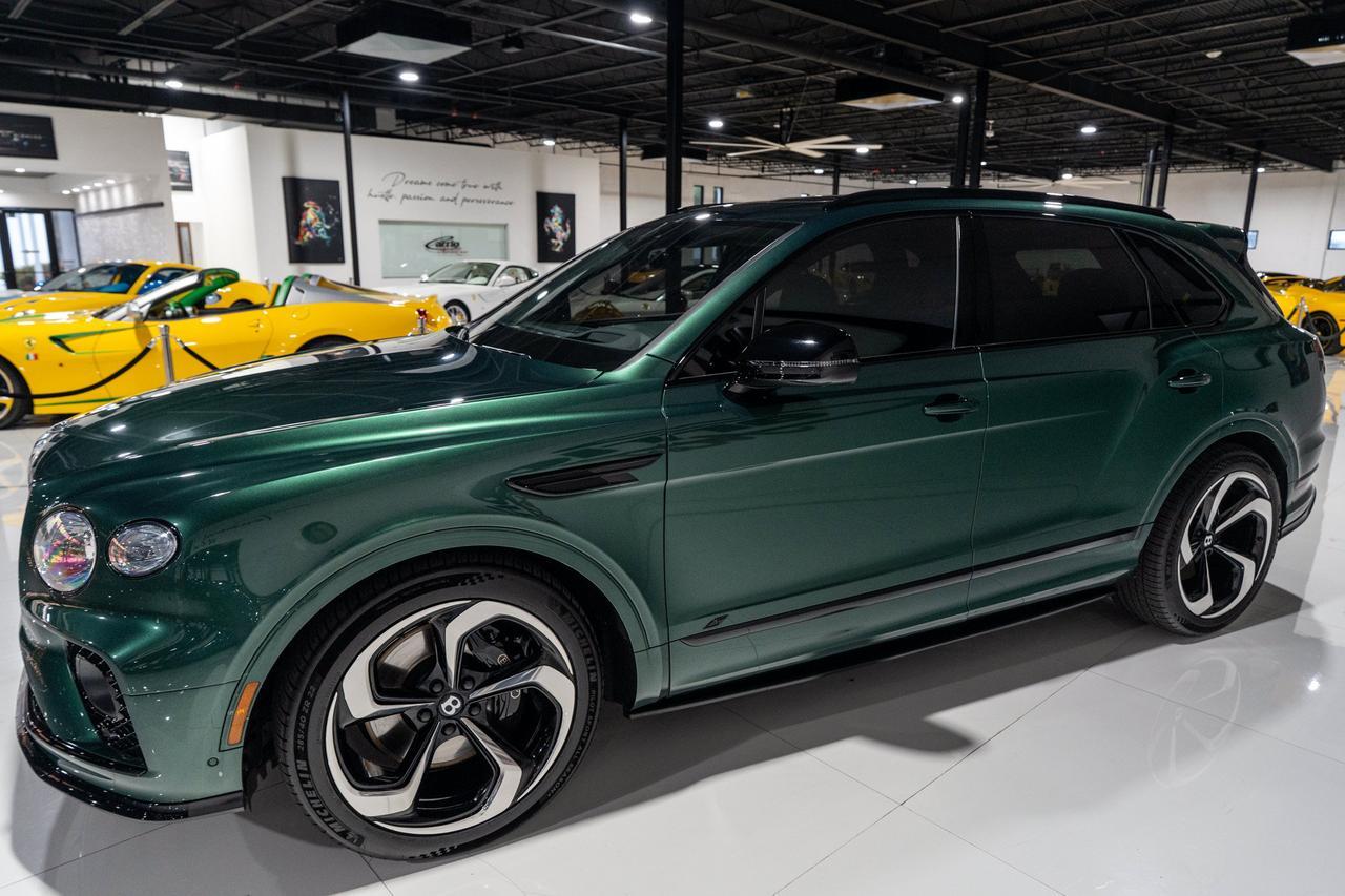 2023 Bentley Bentayga S Verdant Green paint, leather/Alcantara interior, Blackline Specification, carbon trim AND MUCH MORE!