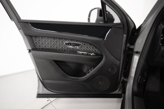 2023 Bentley Bentayga Speed Edition 12 ($340,000 MSRP) *ONLY 4900 MILES* *BENTLEY CARBON FIBER BODYKIT* *FULL PPF* *CAMBRIAN GREY* San Diego CA