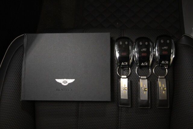 2023 Bentley Bentayga Speed Edition 12 ($340,000 MSRP) *ONLY 4900 MILES* *BENTLEY CARBON FIBER BODYKIT* *FULL PPF* *CAMBRIAN GREY* San Diego CA