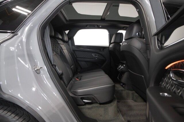2023 Bentley Bentayga Speed Edition 12 ($340,000 MSRP) *ONLY 4900 MILES* *BENTLEY CARBON FIBER BODYKIT* *FULL PPF* *CAMBRIAN GREY* San Diego CA