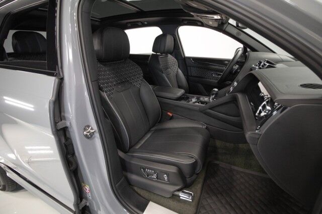 2023 Bentley Bentayga Speed Edition 12 ($340,000 MSRP) *ONLY 4900 MILES* *BENTLEY CARBON FIBER BODYKIT* *FULL PPF* *CAMBRIAN GREY* San Diego CA