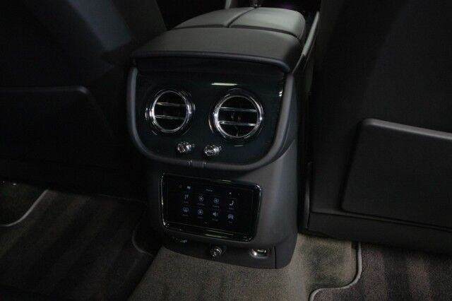 2023 Bentley Bentayga Speed Edition 12 ($370,190 MSRP!!!) *FACTORY SATIN PAINT* *BENTLEY CARBON FIBER BODYKIT* *23 INCH VOSSEN WHEELS* *REAR TV's* San Diego CA