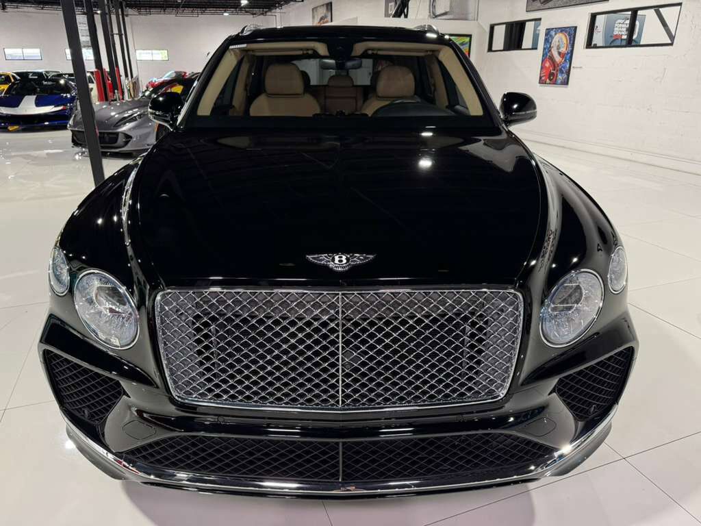 2023 Bentley Bentayga V8