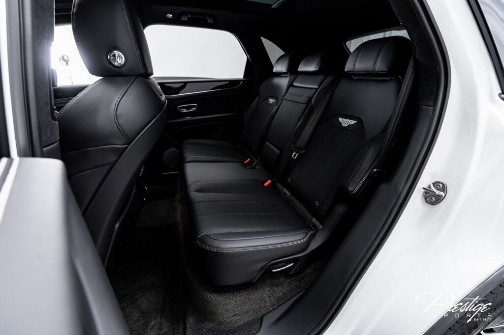 2023 Bentley Bentayga V8 North Miami Beach FL