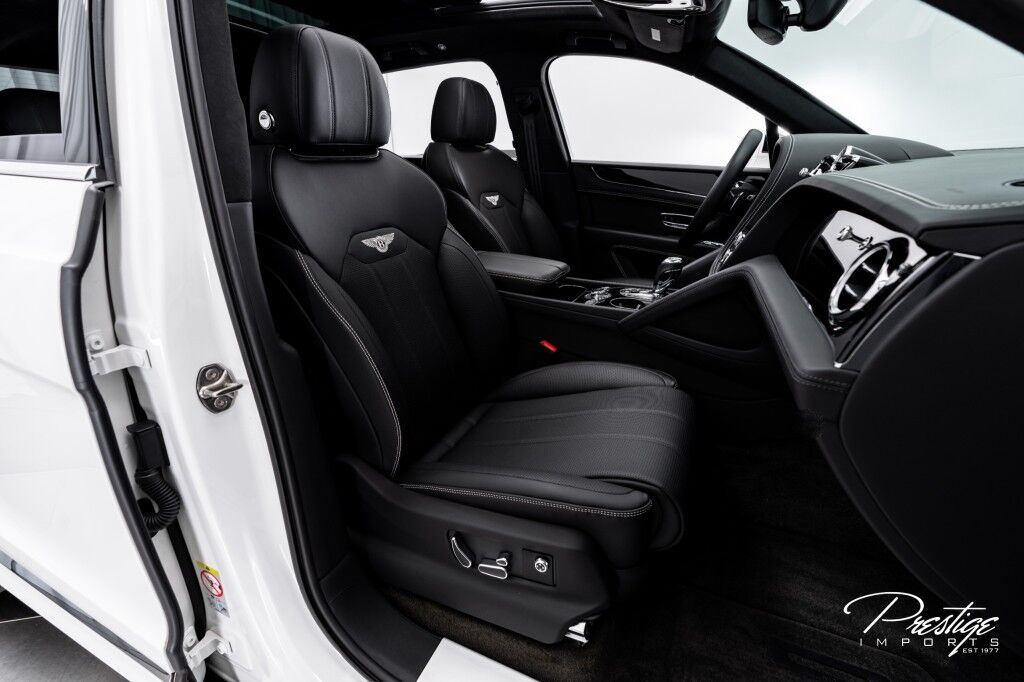 2023 Bentley Bentayga V8 North Miami Beach FL