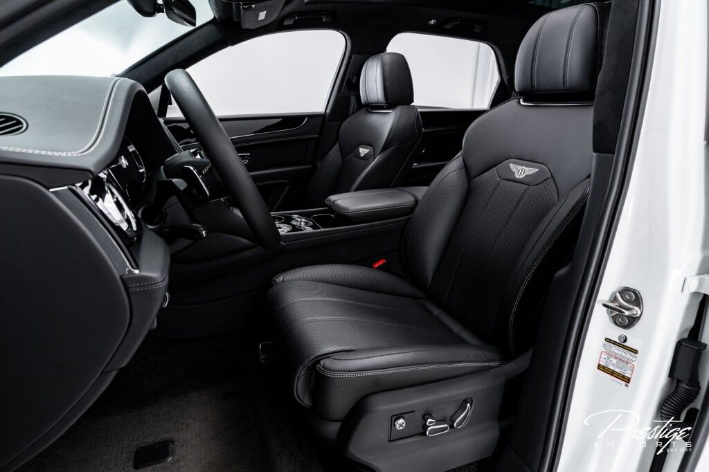 2023 Bentley Bentayga V8 North Miami Beach FL