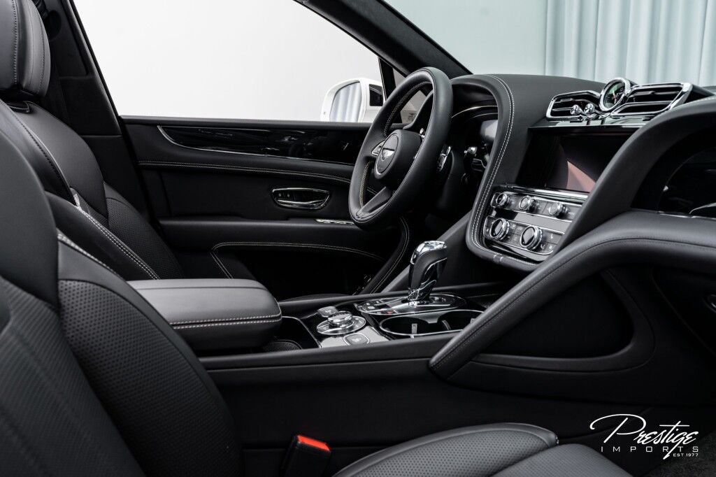 2023 Bentley Bentayga V8 North Miami Beach FL