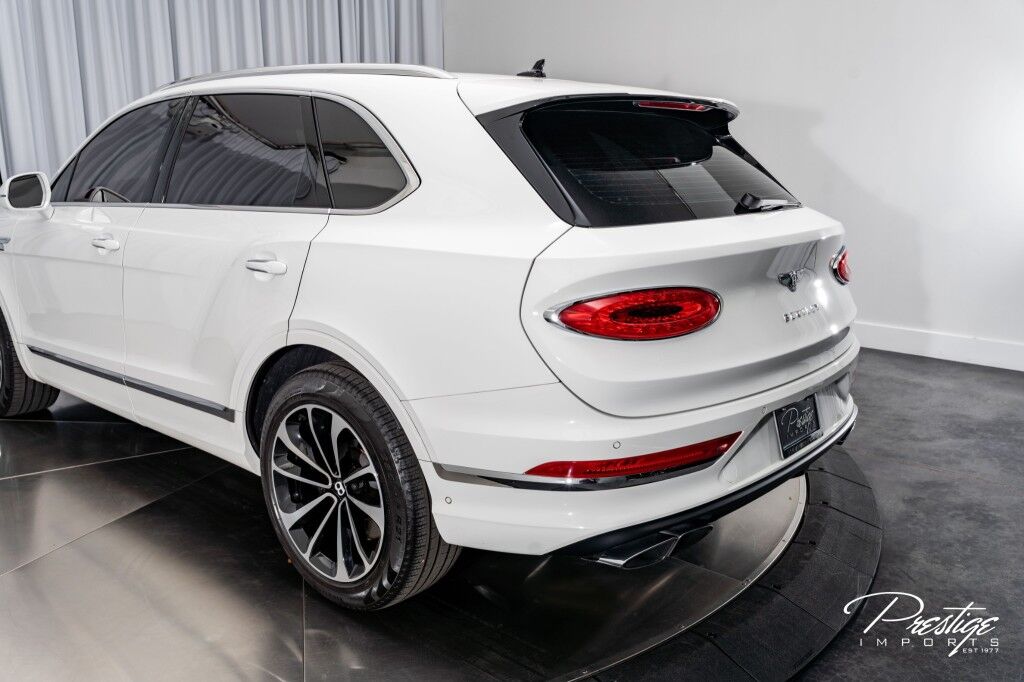 2023 Bentley Bentayga V8 North Miami Beach FL