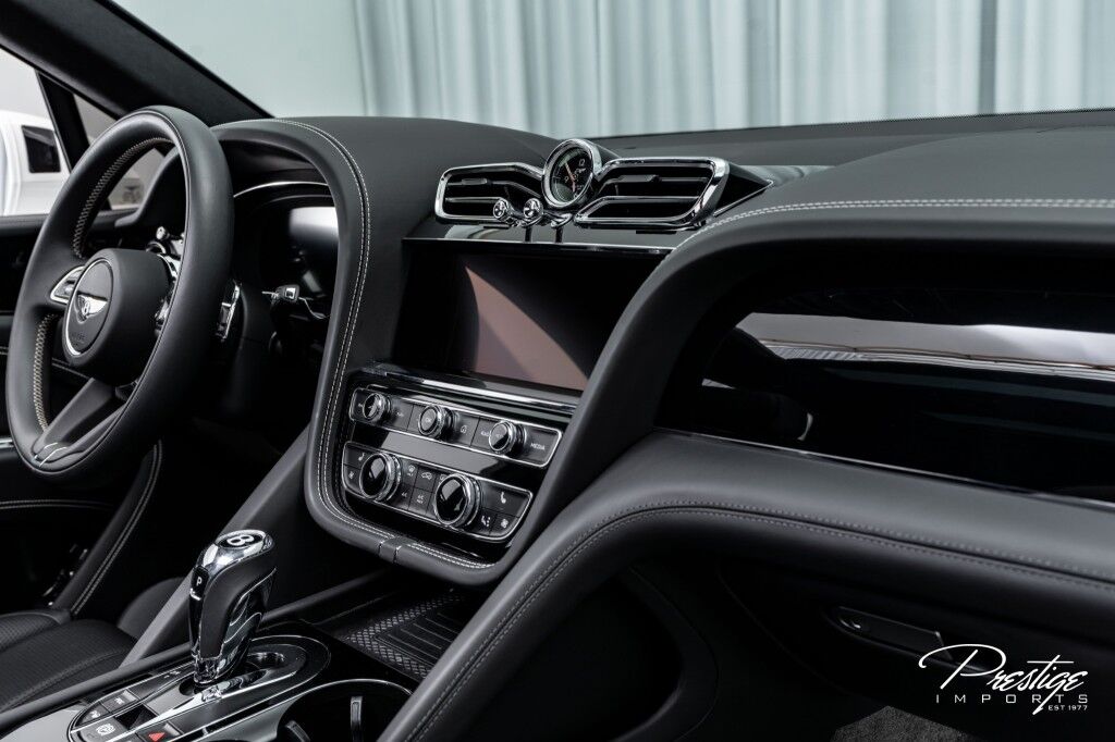 2023 Bentley Bentayga V8 North Miami Beach FL