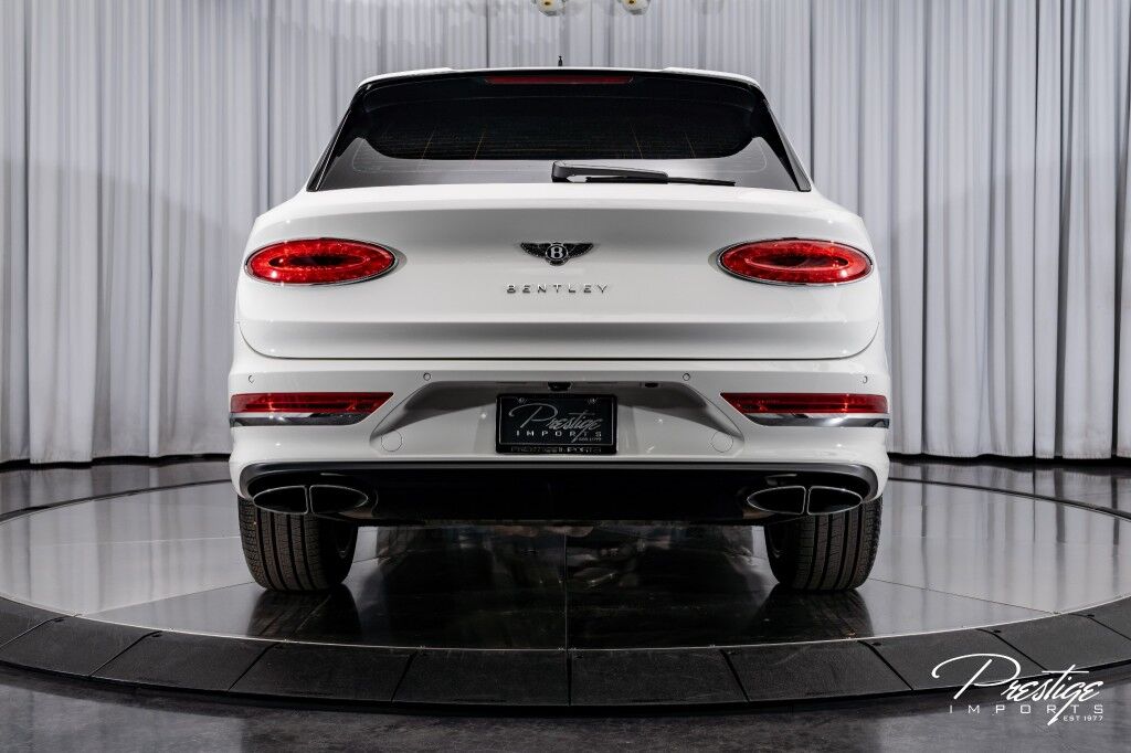 2023 Bentley Bentayga V8 North Miami Beach FL
