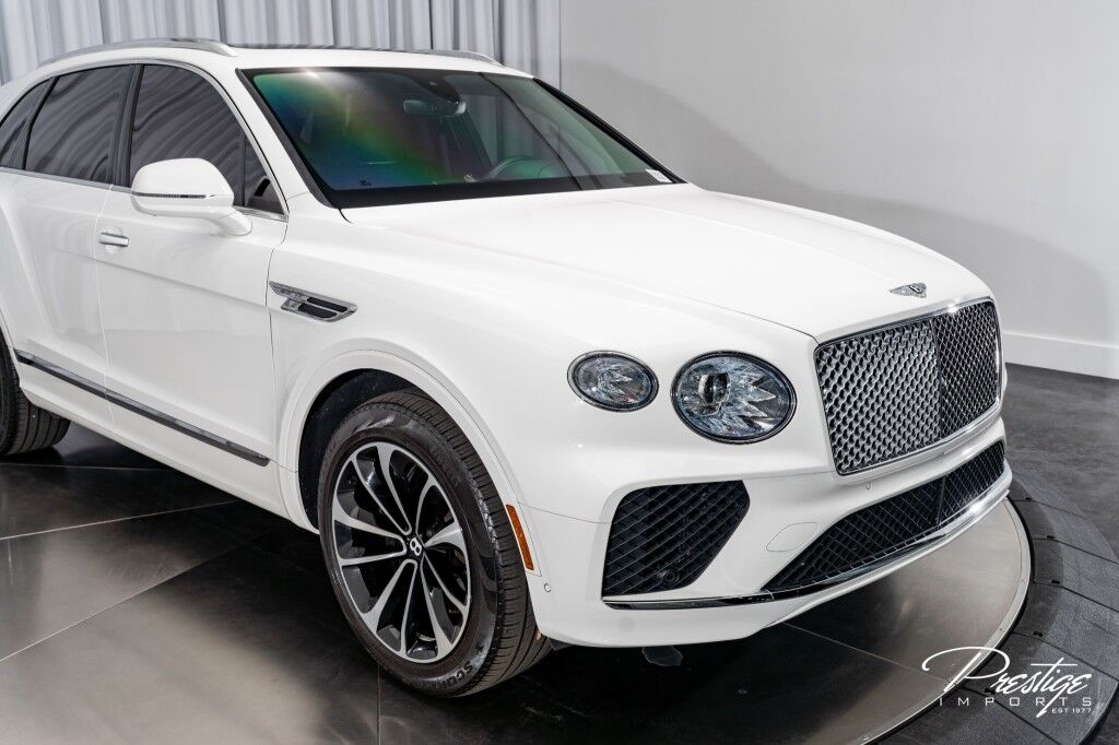 2023 Bentley Bentayga V8 North Miami Beach FL